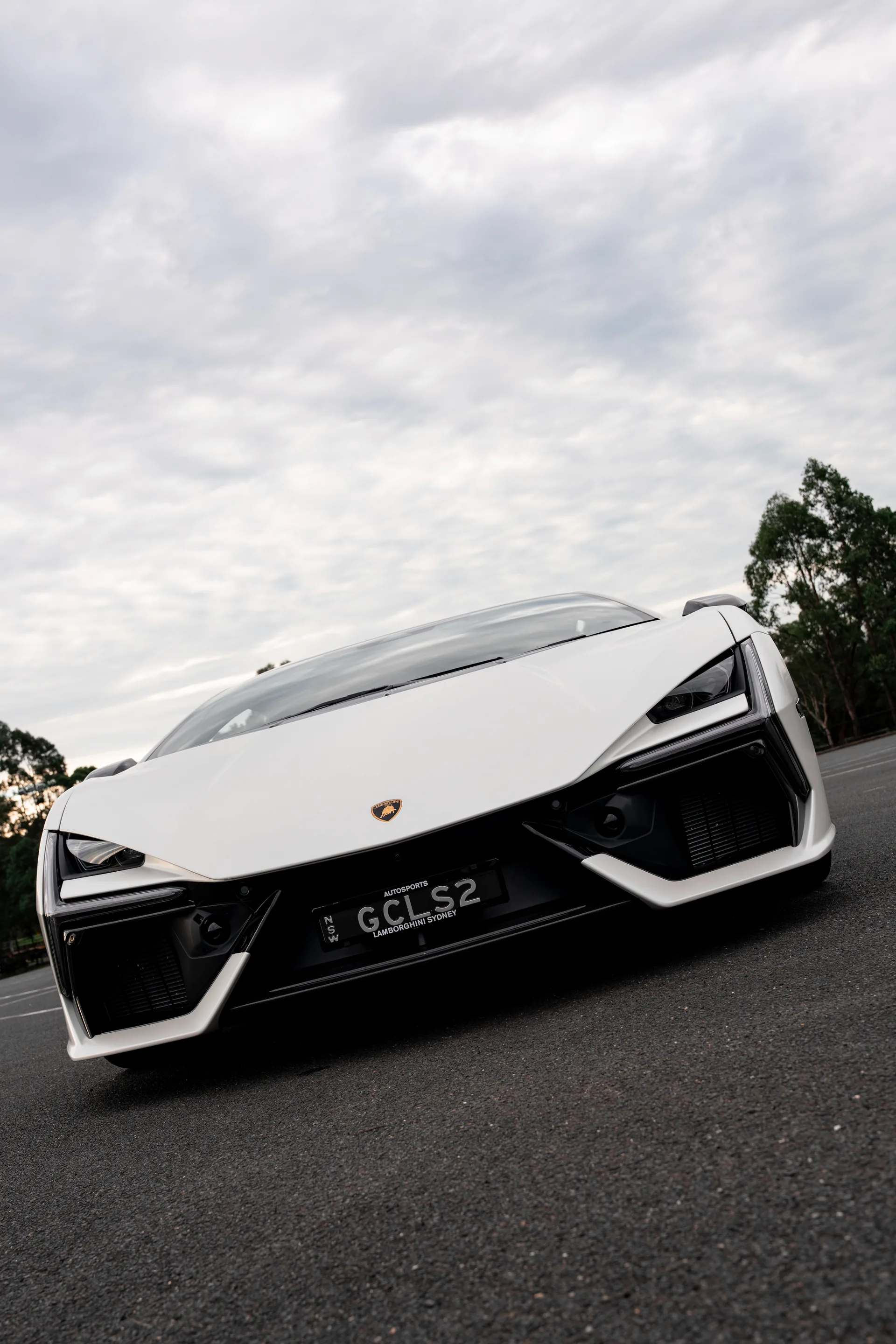 Lamborghini Revuelto (White)