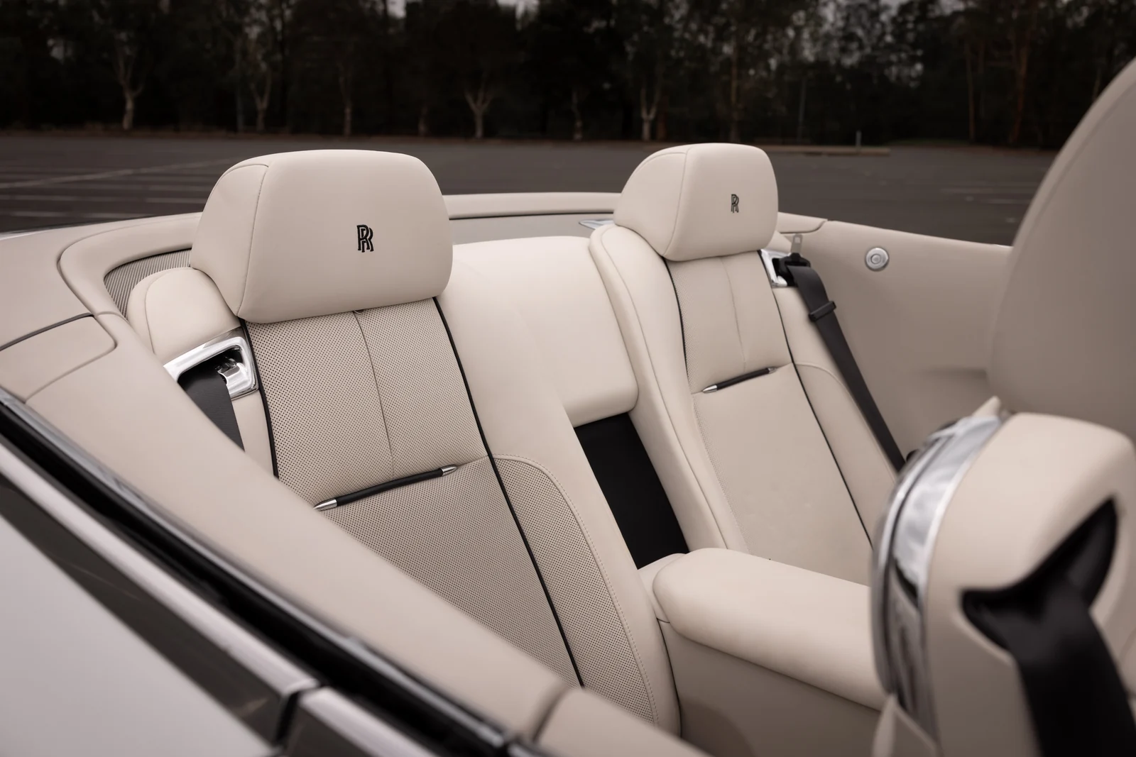 Rolls-Royce Dawn