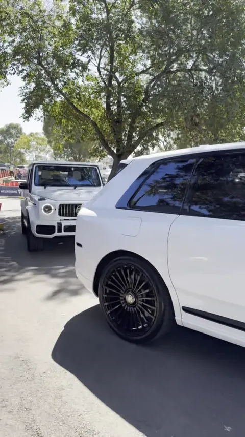 Real G Class Hire arrival in Sydney