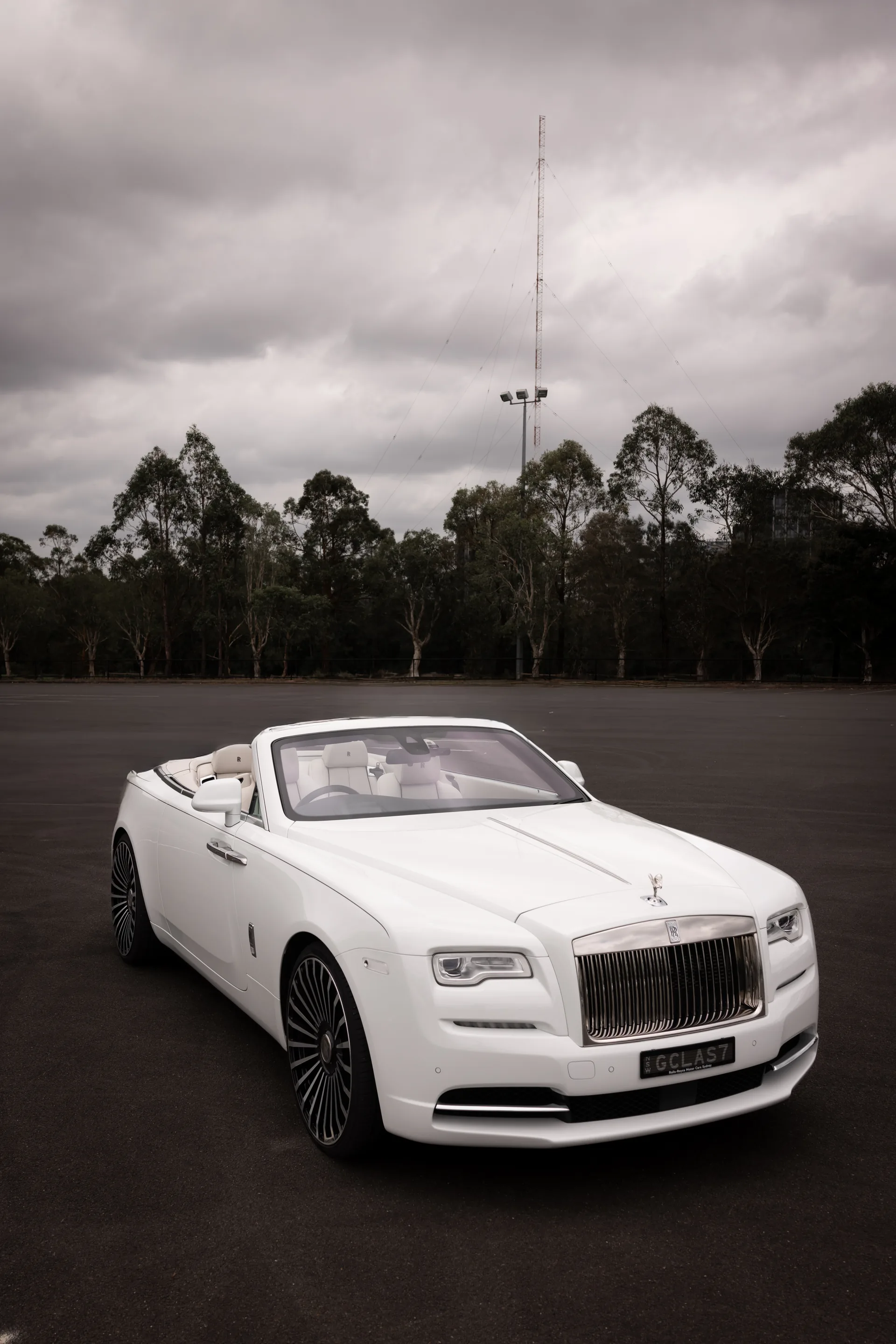Rolls-Royce Dawn from above