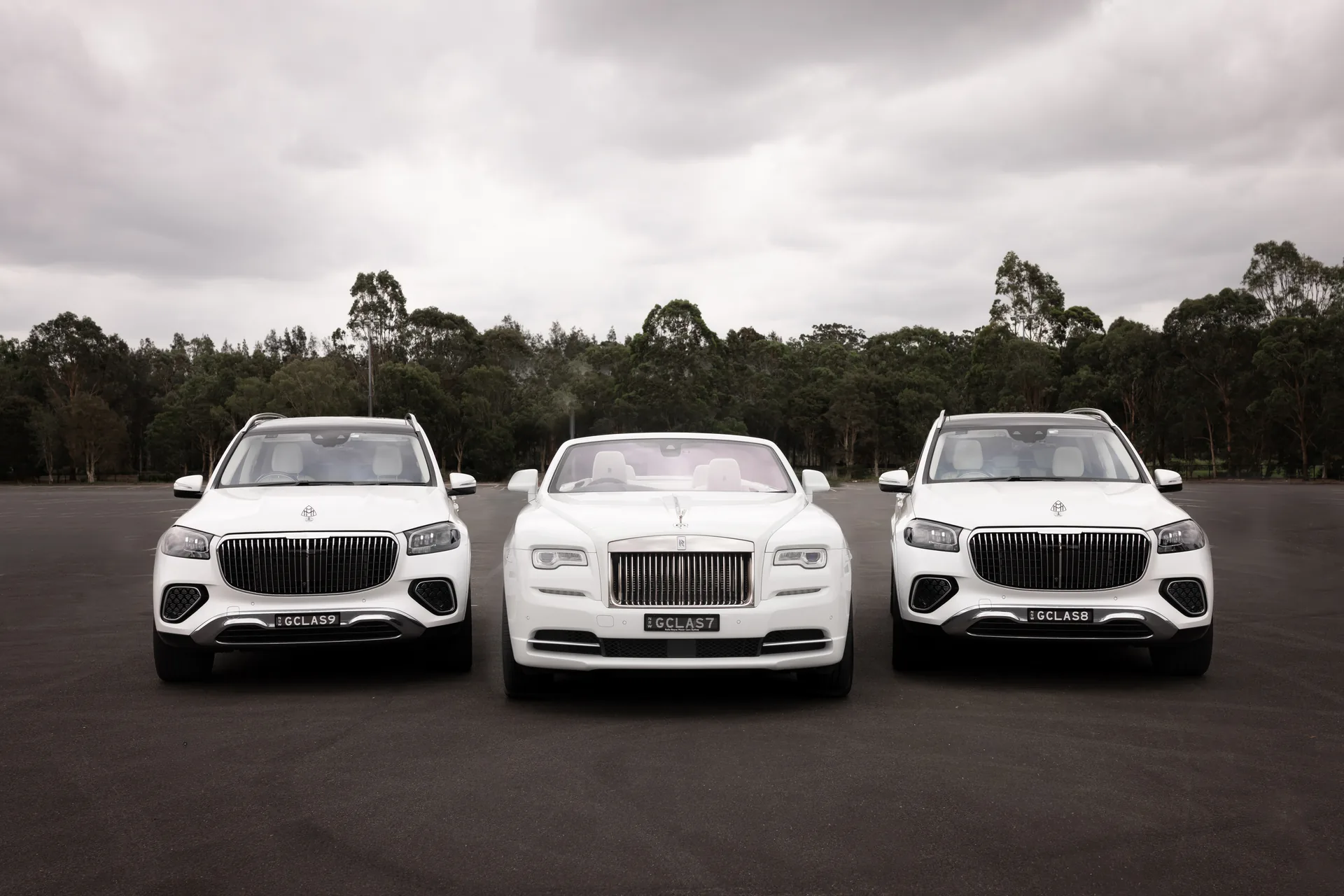 Maybach-flanked Ghost