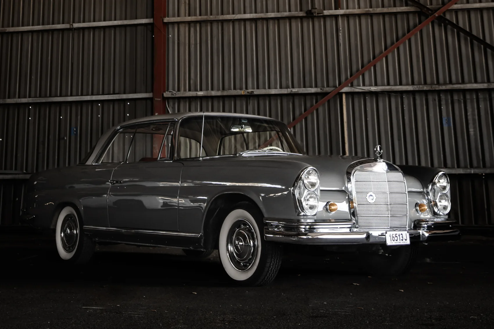 Mercedes-Benz 220SE classic car for hire in Sydney